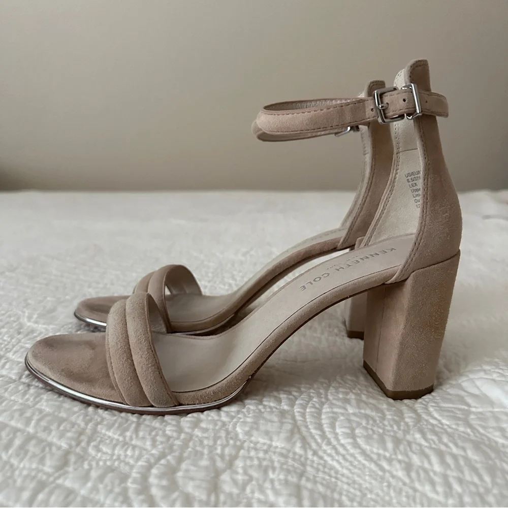 Kenneth Cole Women's Lex Suede Ankle Strap Block Heel Sandals Tan 6.5